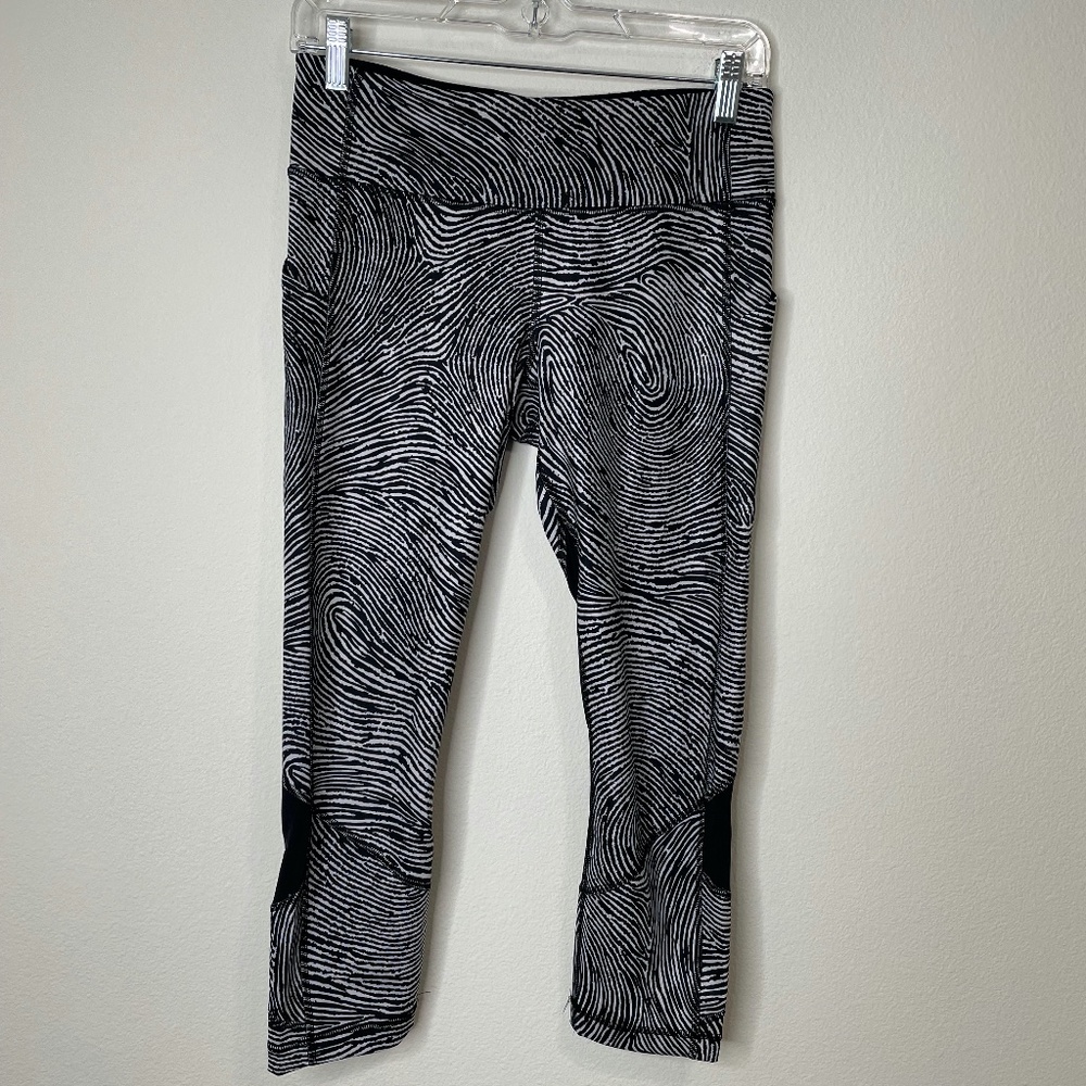 Lululemon Pace Rival Crop 2016 Seawheeze Who Done It Black / Black Running Tight